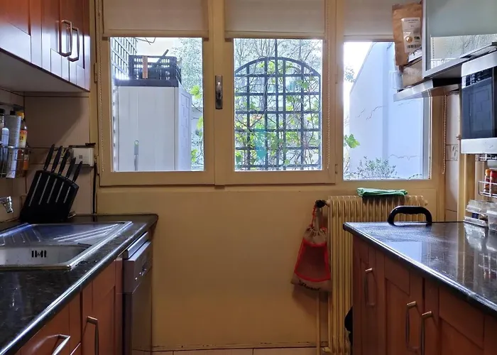 Remy Dumoncel דירה *